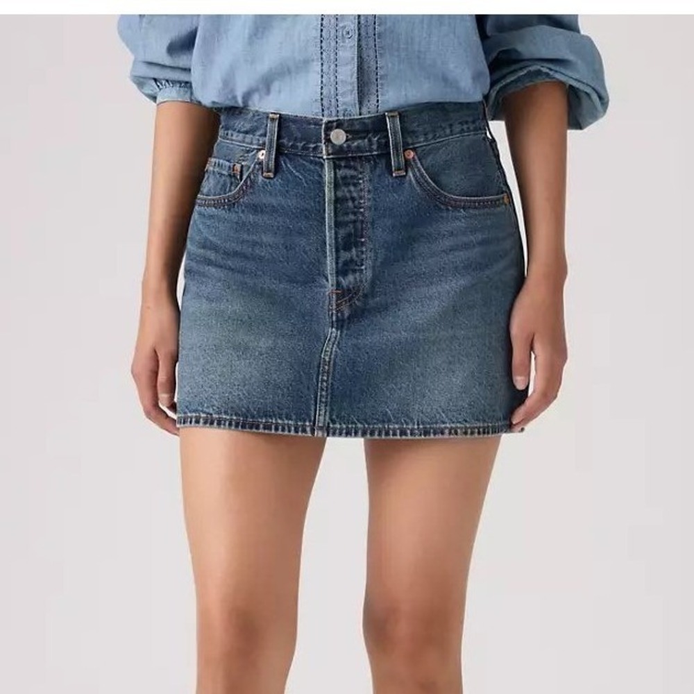 Levis Icon Skirt Womens 28 Medium Wash Blue Denim High Rise Mini Skirt 501 Style